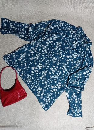 Блуза вільного крою кольору морської хвилі, квітковий принт
