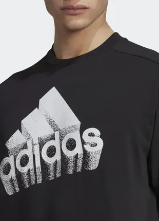 Футболка adidas essentials brand love logo4 фото