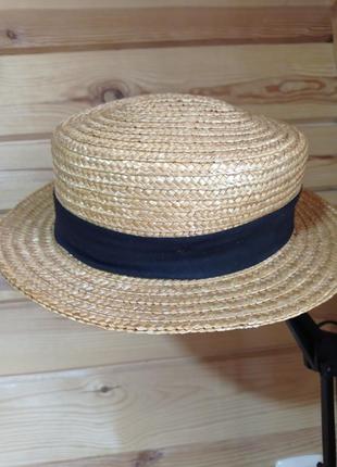 Солом'яний капелюшок канотьє