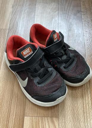 Кросівки nike дитячі