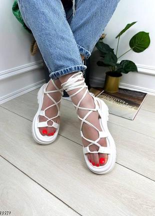 Босоніжки, білі босоніжки5 фото