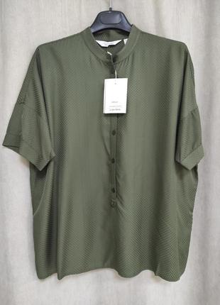 Шелковистая блузка с фактурной текстурой ткани &amp; other stories5 фото