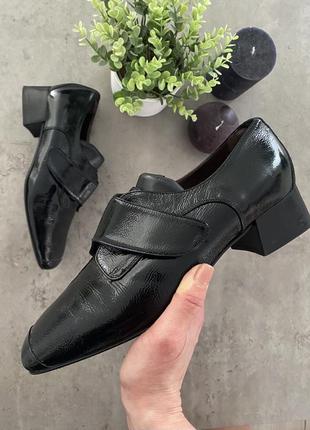 Кожаные туфли