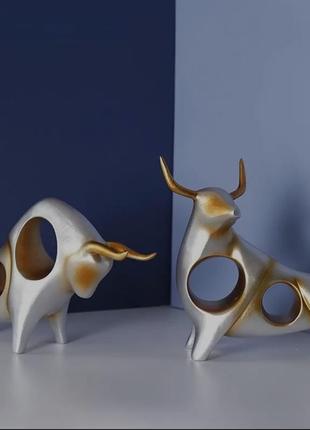 Скульптура быка из смолы абстрактная модель4 фото