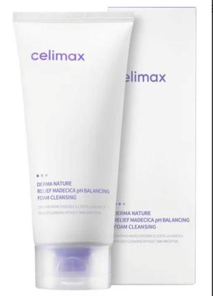 Ніжна пінка для вмивання з низьким ph celimax relief madecica ph balancing foam cleansing, 150 мл