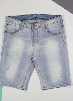 Четкие джинсовые шорты с осветлениями и потертостями от cult edition