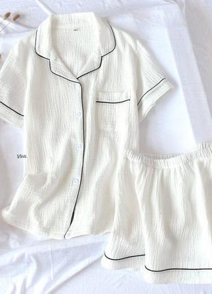 Стильная классная классная женская простая легкая для сна комплектная пижама шорты шортики и футболка белая мята