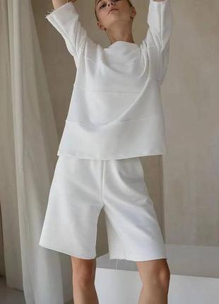 Костюм спортивный женский белый однотонный оверсайз футболка шорты на высокой посадке с карманами качественный стильный4 фото
