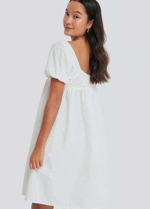 Белое хлопковое котоновое платье свободного кроя na-kd xxs, 32,5 фото