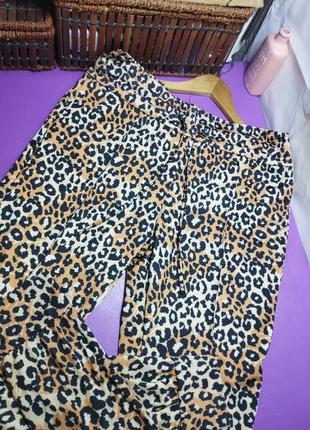 🔥штани легенькі🔥в поясі шнурівка стягується 🔥стан ідеальний