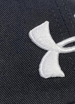 Кепка under armour с лого посредине, материал хлопок, цвет черный2 фото