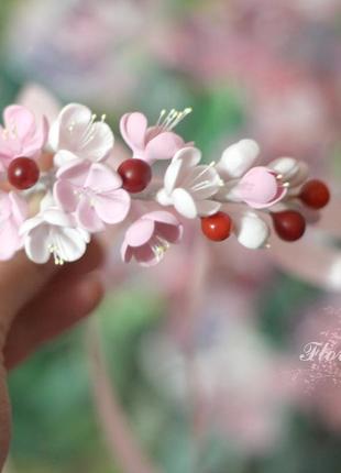 Ніжний авторський браслет з квітами ручної роботи з полімерної глини "гілочка вишні"3 фото