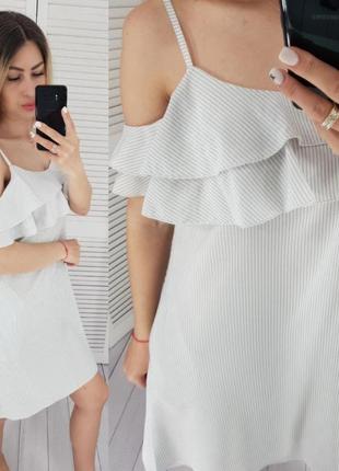 Сукня коротка ,літній з воланом, модель 102 сіра смужка на білому