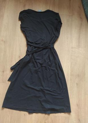 Длинное платье с запахом и v-образным вырезом4 фото