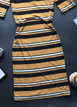 Базовое полосатое горчичное платье в рубчик миди  /горчичное платья в обтяжку3 фото