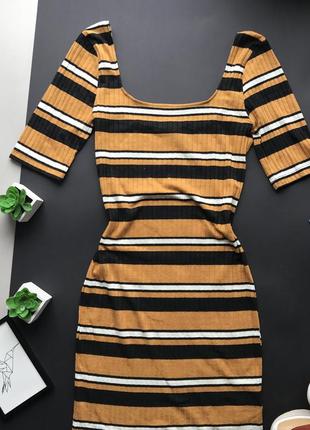Базовое полосатое горчичное платье в рубчик миди  /горчичное платья в обтяжку7 фото