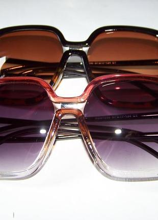 Крупные солнцезащитные очки-стрекозы с коричневым градиентом и черно-леопардовой оправой
