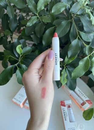 Увлажняющая помада-карандаш honest beauty lip crayon lush sheer blossom sheer petal 3g