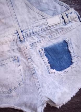 Стильний джинсовий комбінезон шортиками розмір м