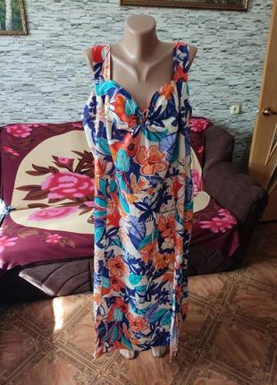 Женский сарафан с разрезами по бокам