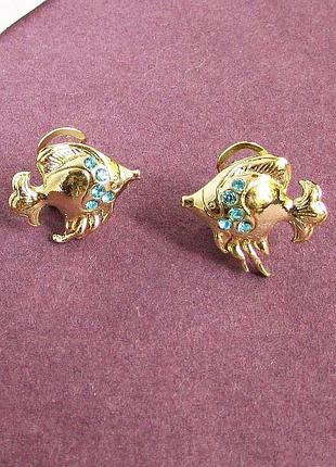 🏵позолочені сережки рибки в стразах, нові! арт. 1662
