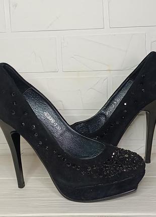 Черные туфли со стразами, натуральная замша