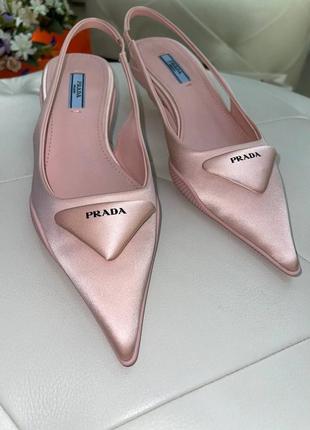 Туфли лодочки с острым концом в стиле prada6 фото