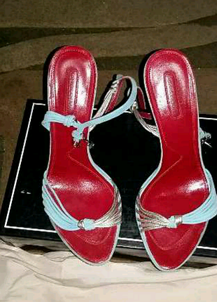 Італійськи босоніжки cesare paciotti