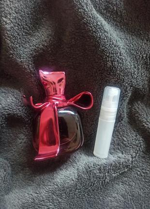 Chloe eau de toilette
парфюмирована вода 1 мл