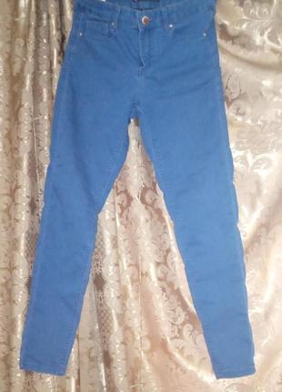 Стильные базовые джинсы скошенные голубые push up синие cropp 76% коттон3 фото
