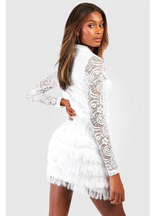 Белая мини-платье с бахромой м