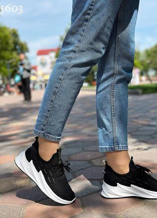 Текстильні кросівки жіночі чорно-білі8 фото