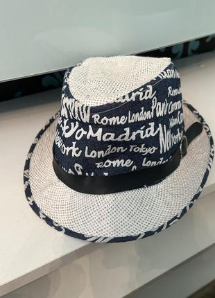 Кепка летняя на объем 56 см состояние новой