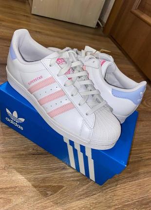 Кроссовки adidas оригинал!