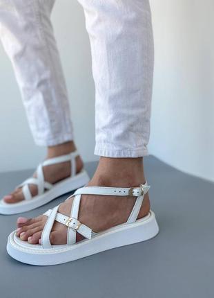 Стильные белые женские сандалии/босоножки с пряжкой кожаные/кожа - женская обувь на лето4 фото