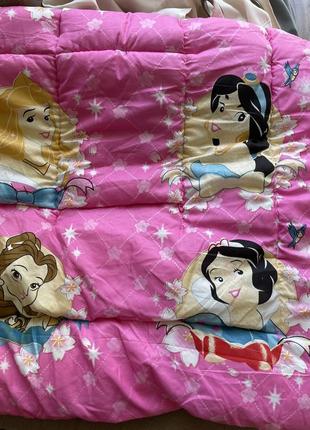Теплое детское одеяло с принцессами десней2 фото