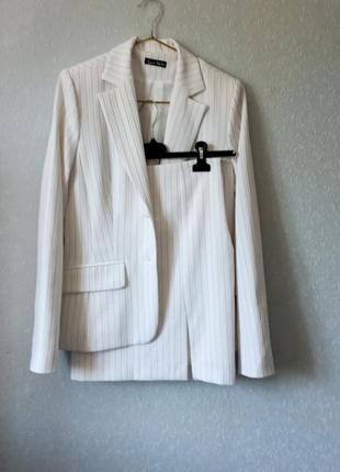 Костюм двойка белый