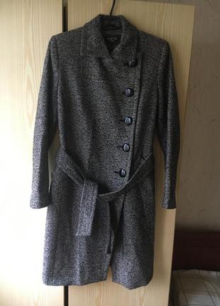Класичне елегантне пальто українських дизайнерів gato, вовна, кашемір