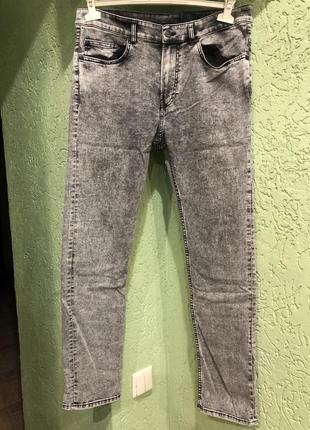 Джинсы фирмы h&m, евро размер 34