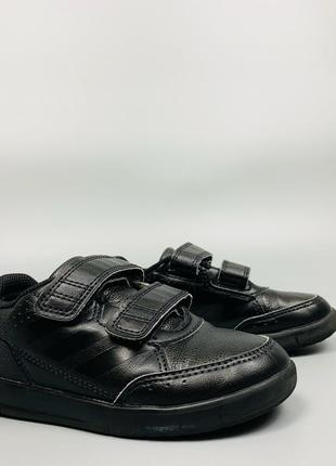 Оригинальные кроссовки adidas