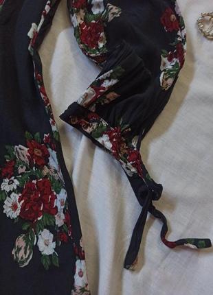Воздушное платье в цветочный принт с завязками на рукавах7 фото
