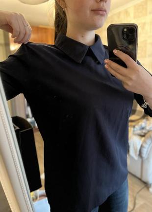 Блуза темно-синього кольору