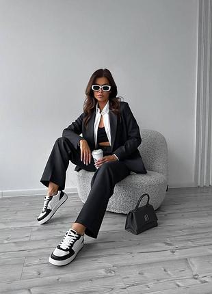 Классический брючный костюм тройка с рубашкой oversize