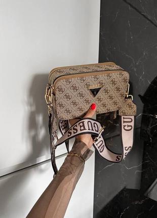 Маленькая сумочка кроссбоди guess на широком ремне