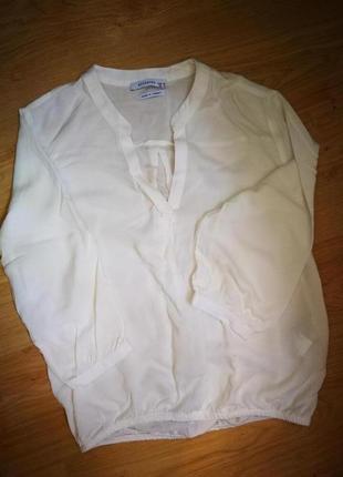 Лёгкая блузка reserved цвета слоновой кости1 фото