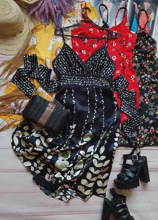 Красивое сатиновое цветочное платье с поясом2 фото