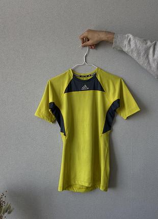 Adidas techfit tshirts мужская спортивная спорт футболка адидас течфит