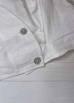 Блуза укорочена біла з ґудзиками у камінцях zara3 фото