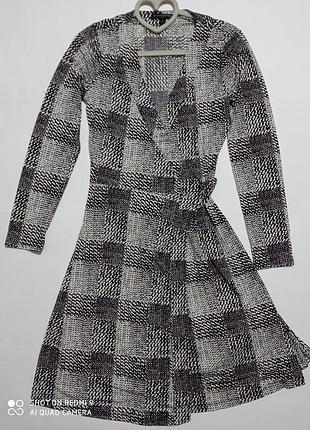 Плаття на запах banana republic