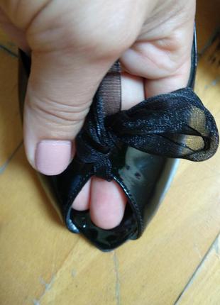 Maria tucci шикарні босононожки туфлі шкіра лак італія